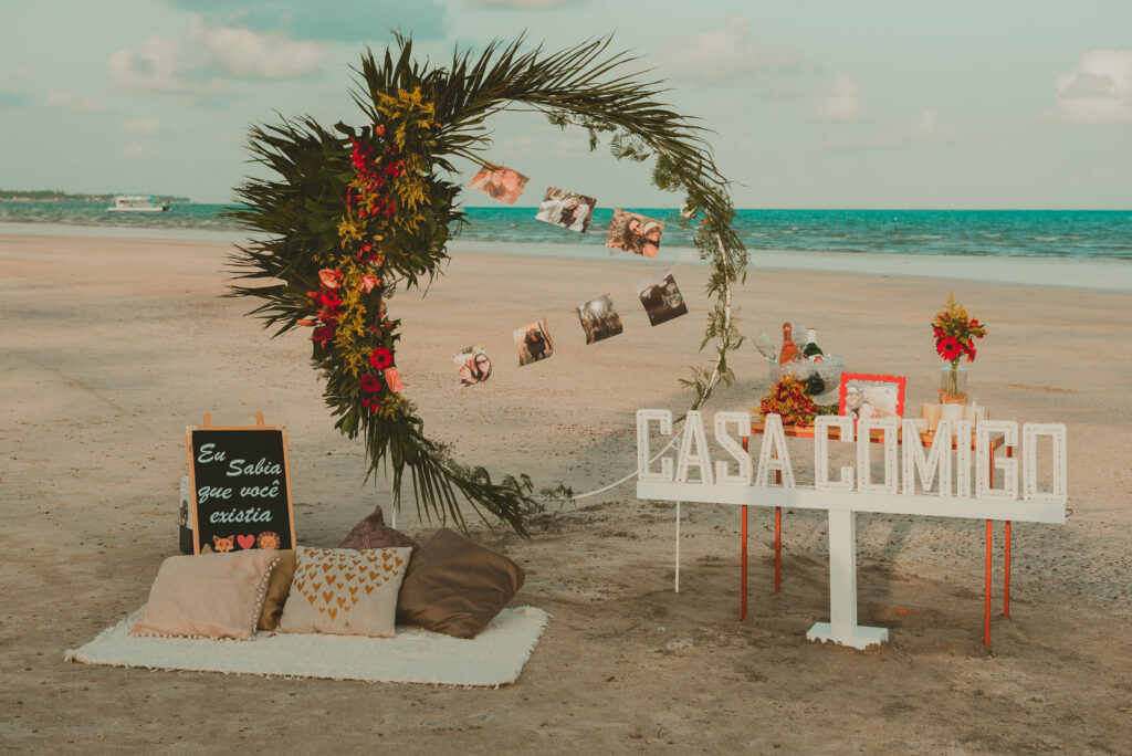 decoração pedido de casamento a dois na praia